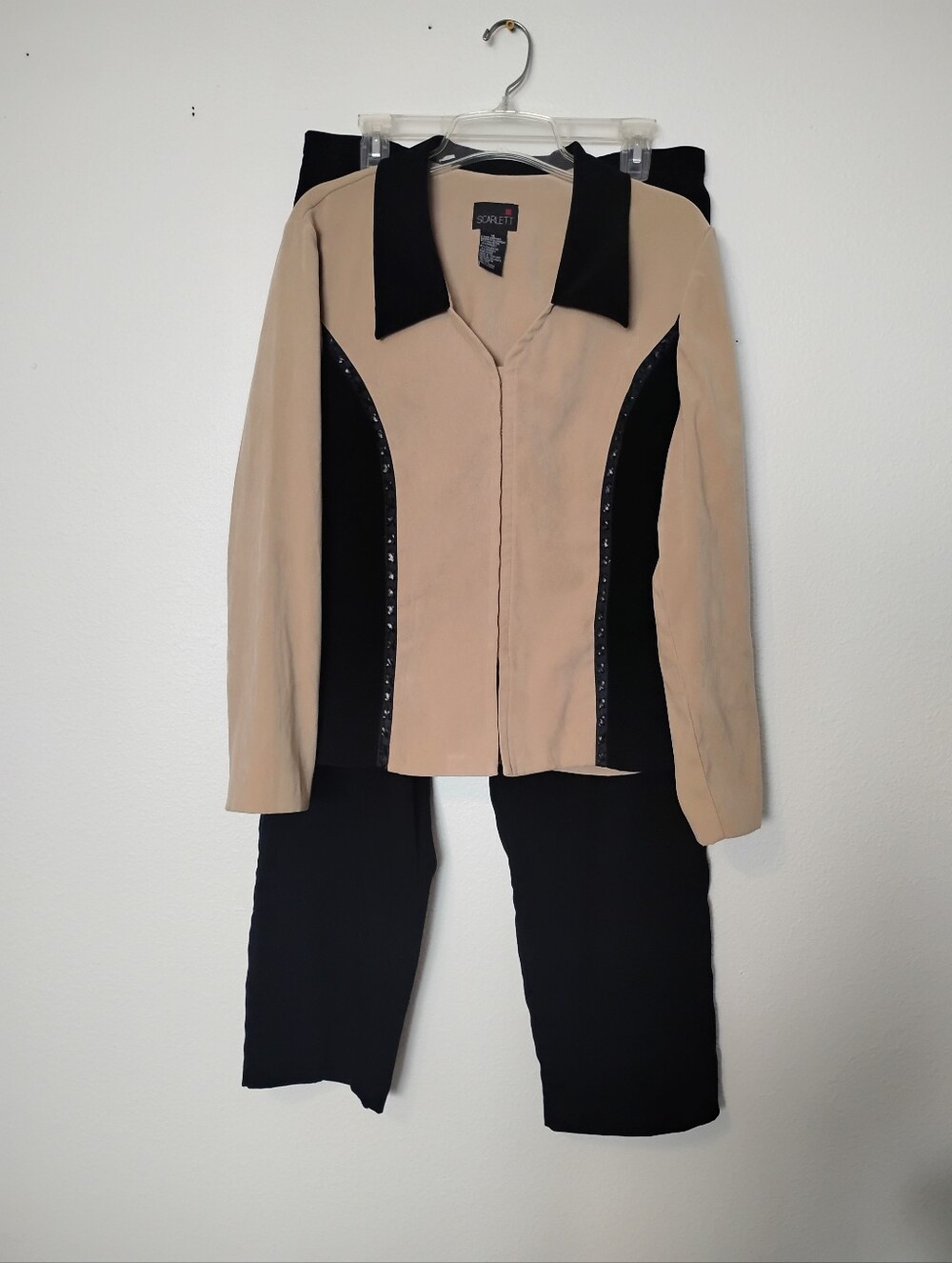 Vintage Scarlett Two Tone Soft 2 Piece Suit